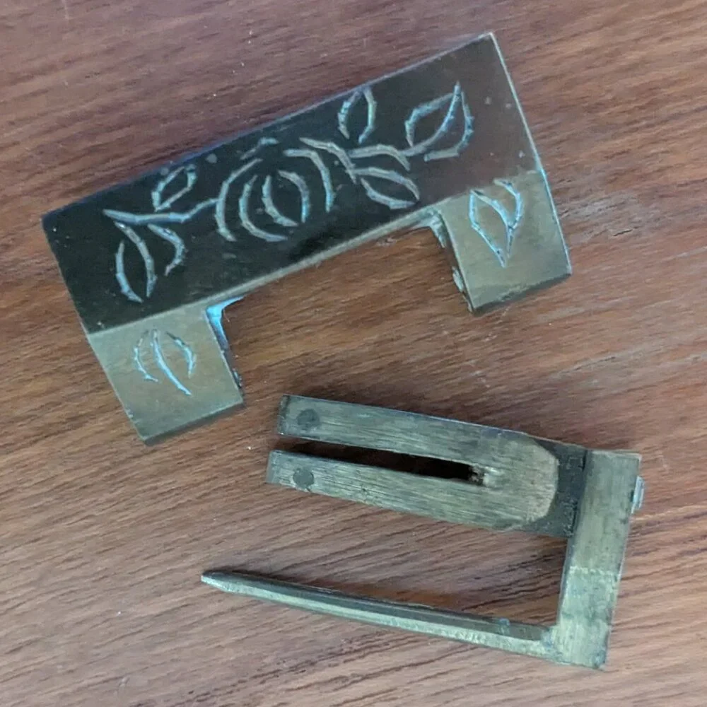 Vintage Etched Chinese Asian Brass Trunk Lock | Traditional Spring Padlock